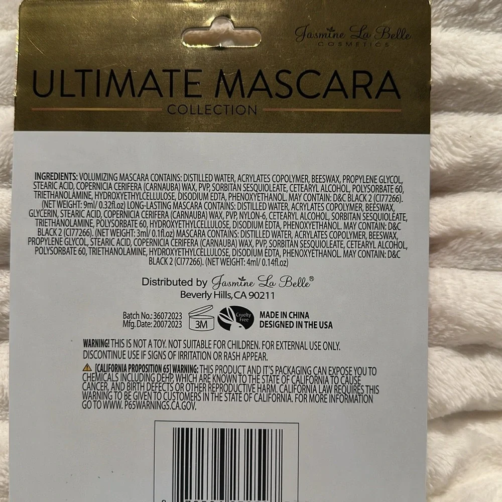 Ultimate Mascara Collection Big & Bold, Volumizing and Long Lasting Mascara.